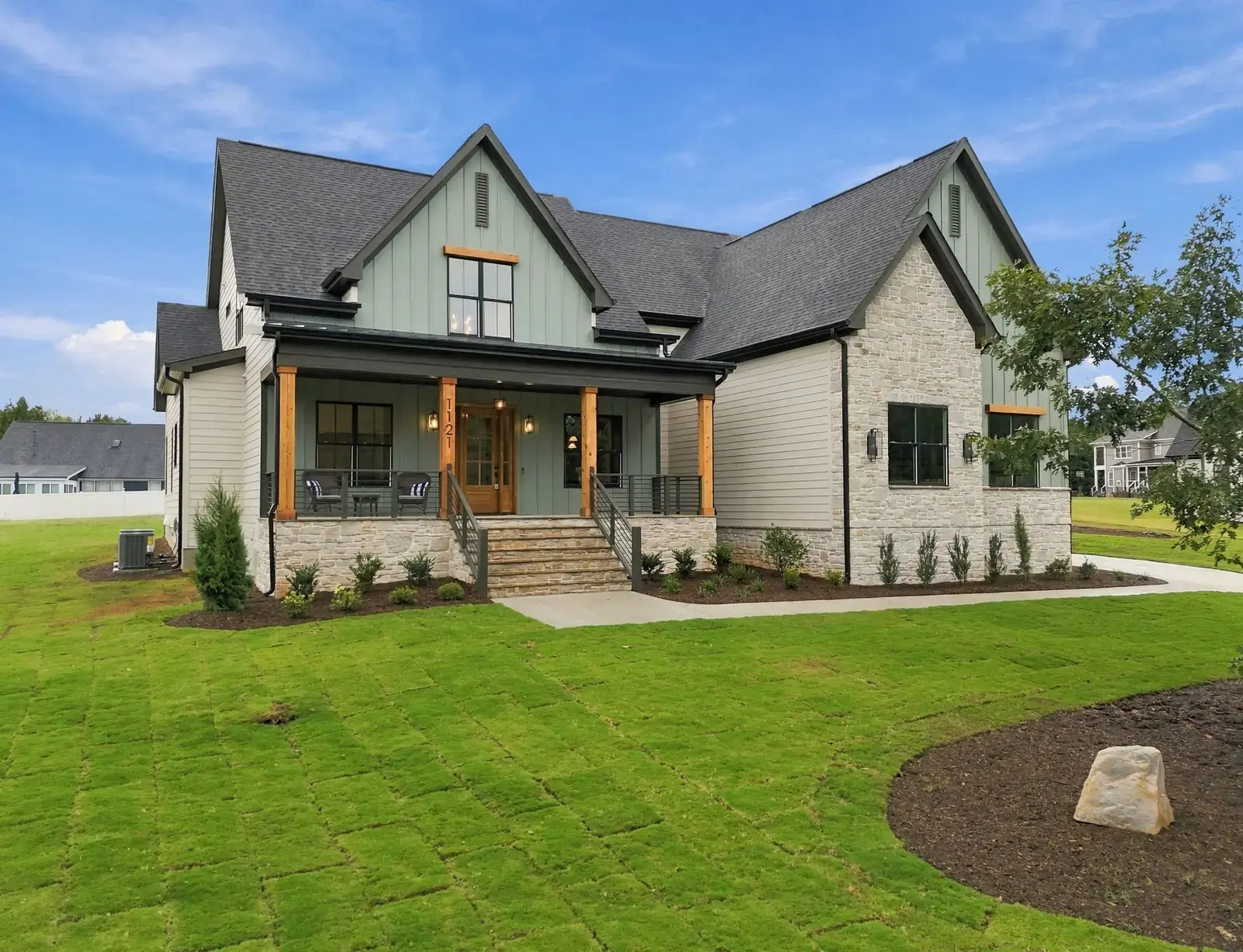 Front elevation of 1121 Dovefield Lane, a move-in ready Russin Homes build in Silverleaf